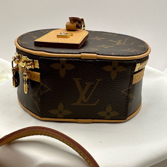 Louis Vuitton Boite chapeau small bag with strap - Picture 9 of 12